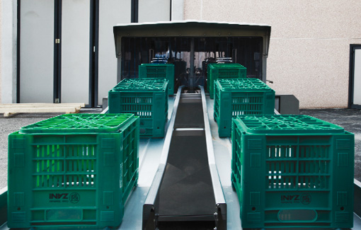 Crates washing